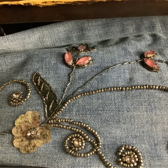 CHICO’s So Slimming Girlfriend Ankle Jeans 10 (1.5R) Embellished Boho festival - Picture 14 of 16